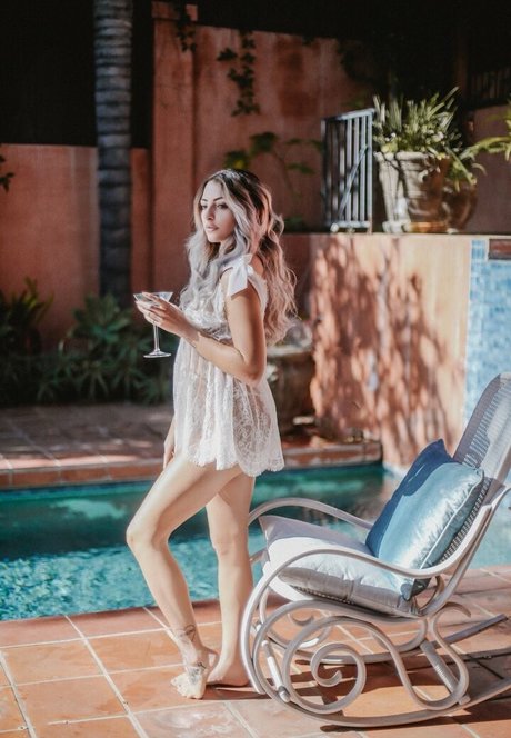 Miss angeliquew étoile exclusive des photos