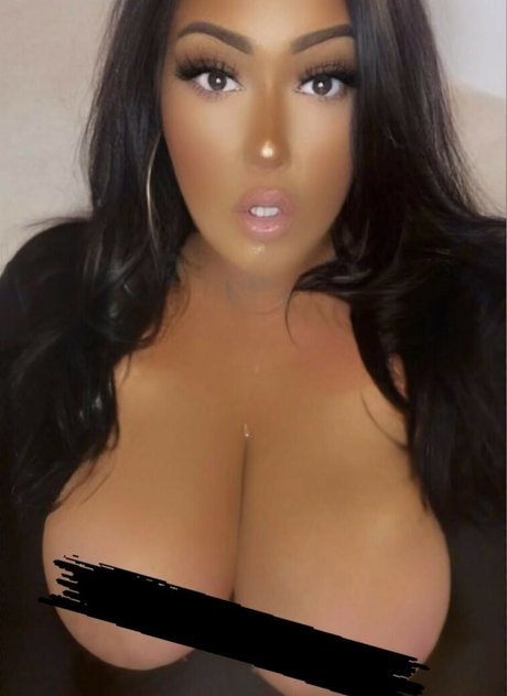 MiMiko Divine modèle sexy img