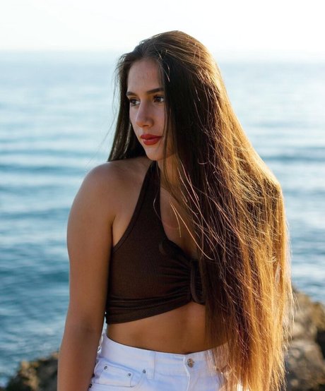 Arijanna Sara Di Palma étoile parfaite img