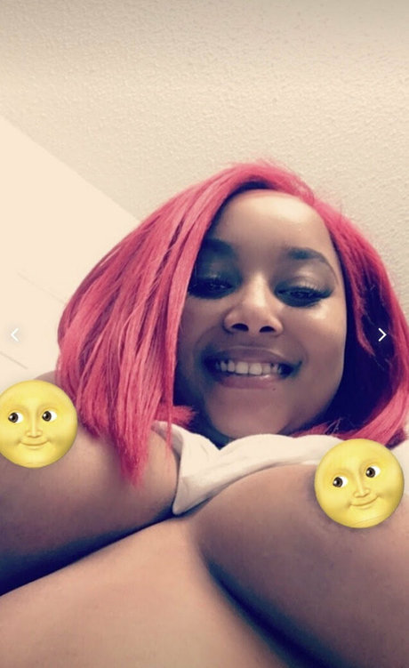 giabentley actrice nue galeries