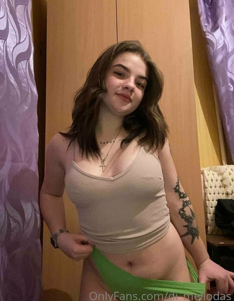 di meliodas modèle sympa des photos