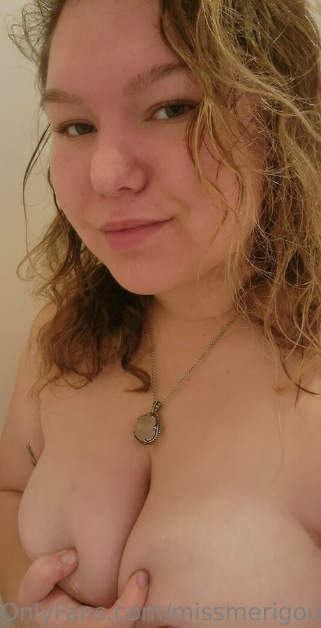 MissMeriGould star pornographique photos