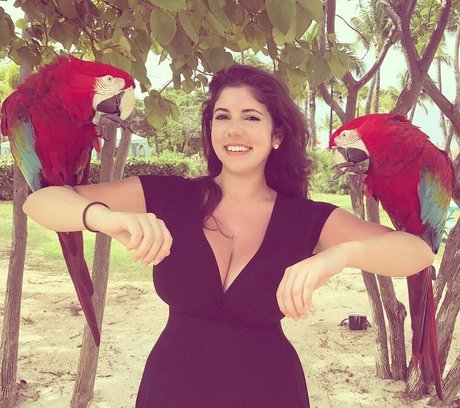 gros seins branlette espagnole onlyfans assez pornographique galeries