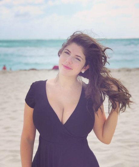 Emily H Barry star du porno hd photo