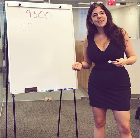 Emily H Barry modèle érotique photo