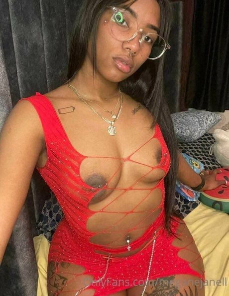 leonorbr29 joli modèle photos