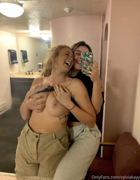 sylviakayy actrice sexy des photos