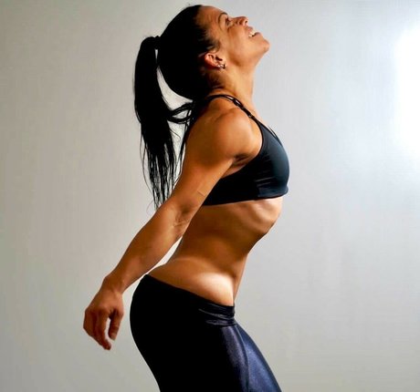 Carol Vaz art de star du porno image