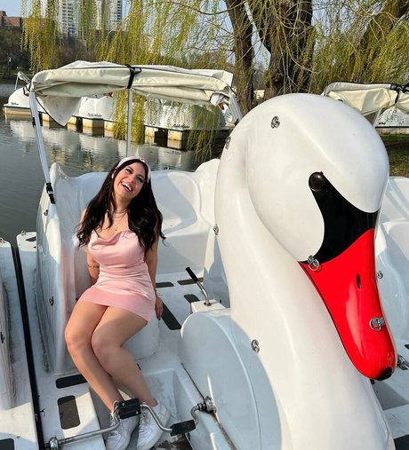 Larissa Cambusano actrice porno photos