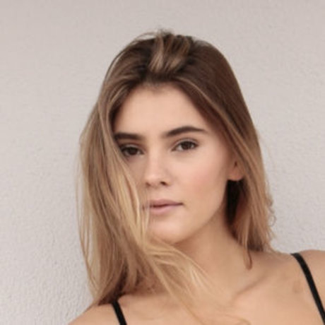 Stefanie Giesinger belle actrice des photos