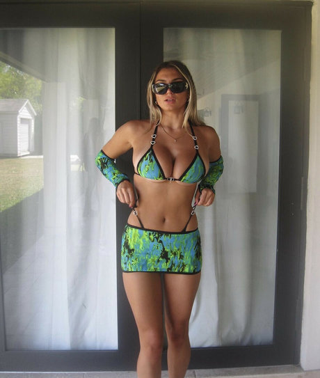 Kate Petkov star du porno parfaite collection