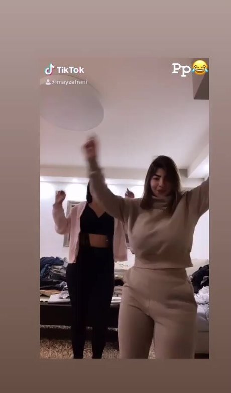 May Tehila Zafrani modèle photos