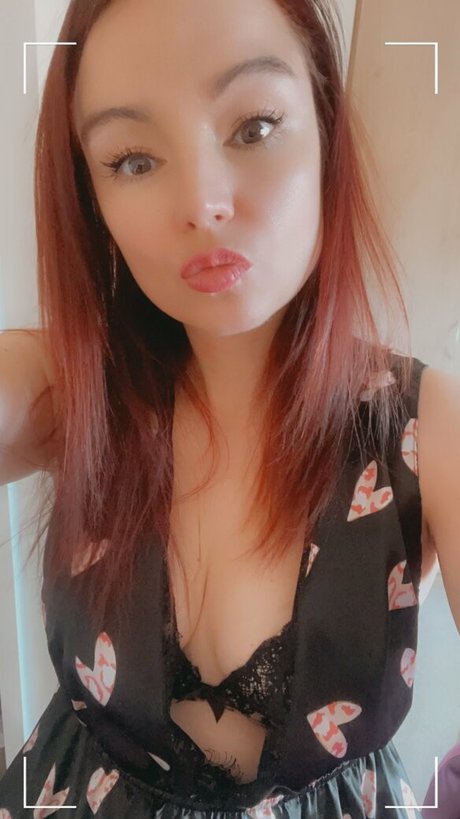 carla012 belle actrice galeries