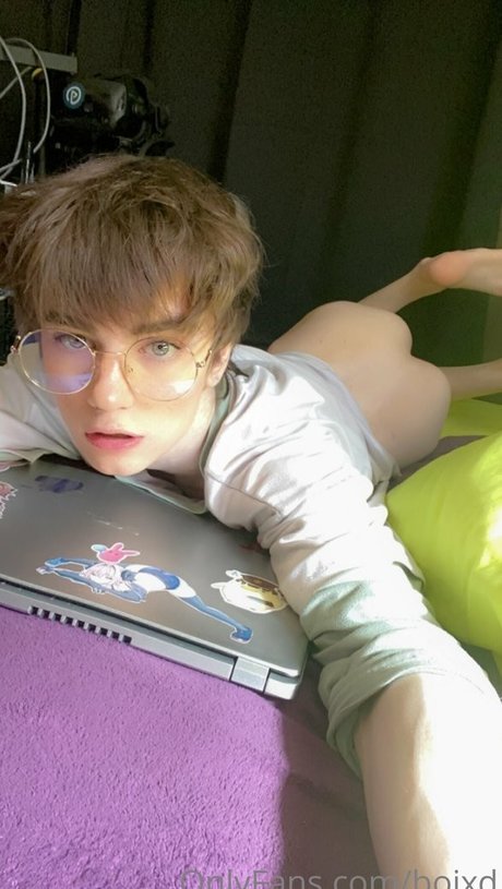 femboixd étoile sexy des photos