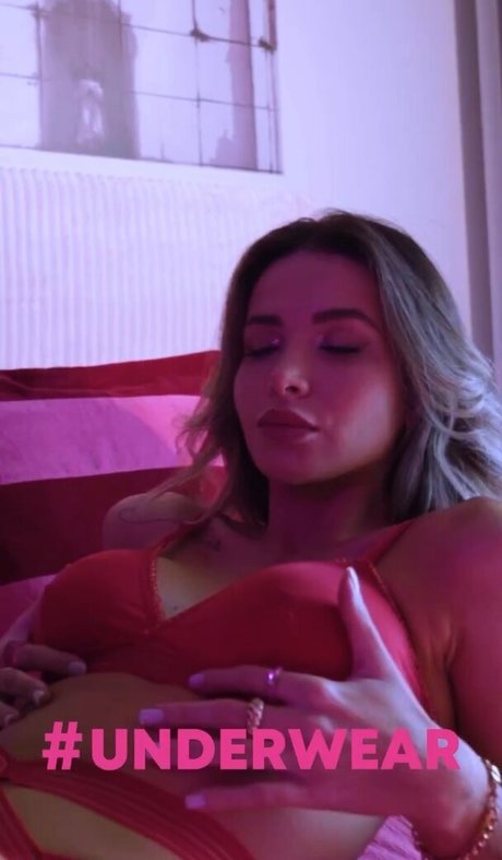 Bruna Gomes actrice érotique image