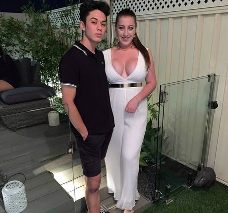 massage lesbien onlyfans nu meilleur galerie