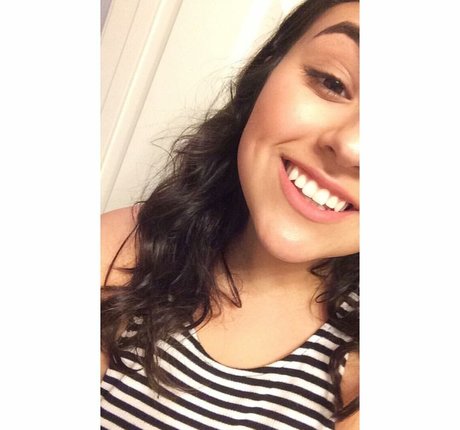 Charlotte Godoy star du porno des photos