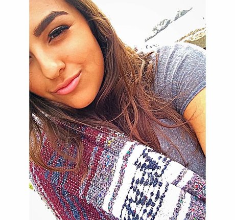 Charlotte Godoy actrice érotique collection