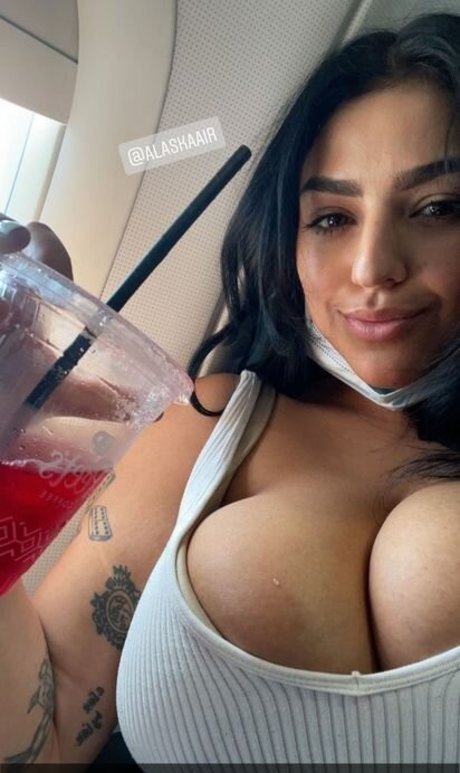 Charlotte Godoy actrice érotique photos