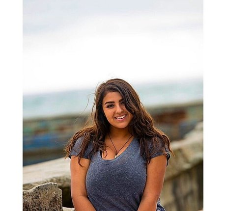 Charlotte Godoy star du porno sympa photos