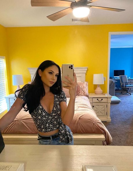 arianamarie star du porno chaud photo