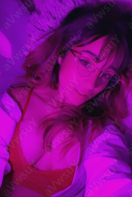 Maya ASMR star du porno image