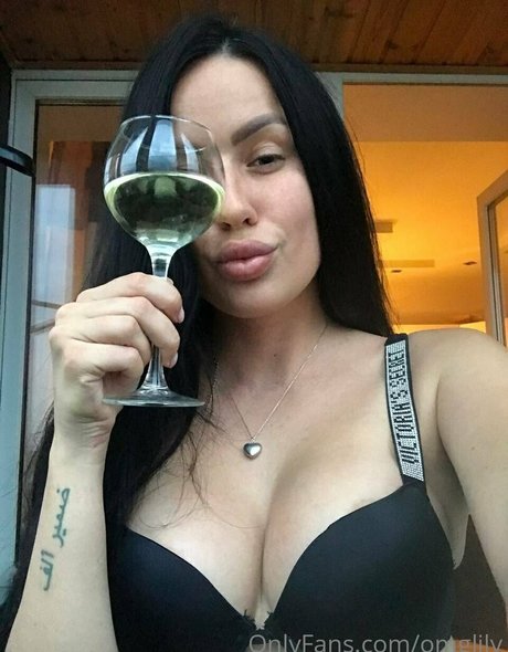 omglily star du porno adulte photo