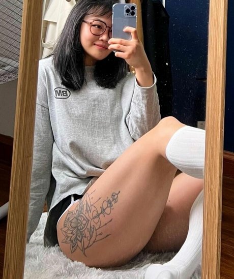 baise lesbienne onlyfans érotique exclusif galeries