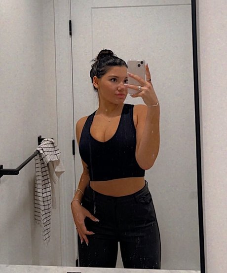 Hannah Malvone star du porno parfaite des photos