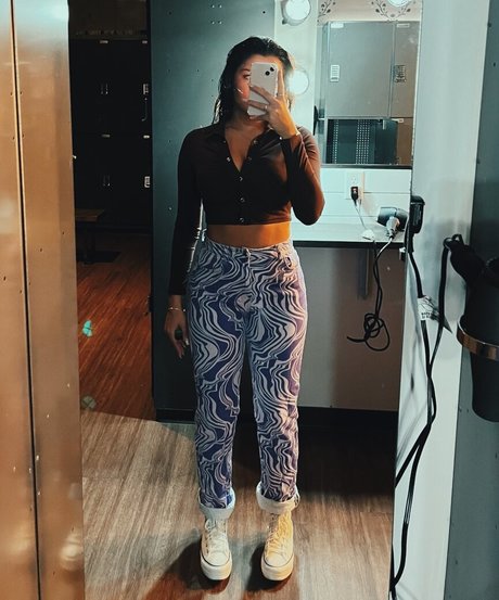 Hannah Malvone étoile galeries