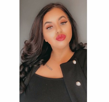 meg bxxx étoile adulte img