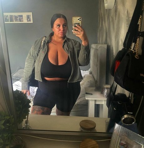 meg bxxx actrice hd image