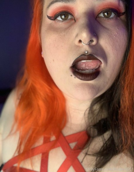 reine de pique onlyfans nu libre photo