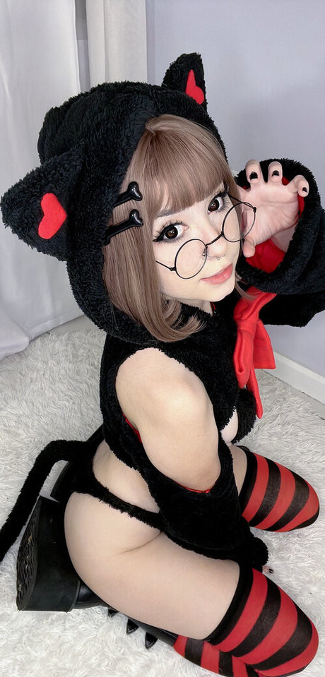 pom-pom girl asiatique onlyfans art gratuit images