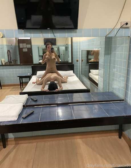 athena godd star du porno en haute qualité des photos