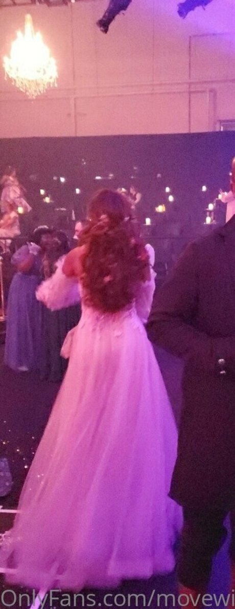 movewithrose actrice nue images