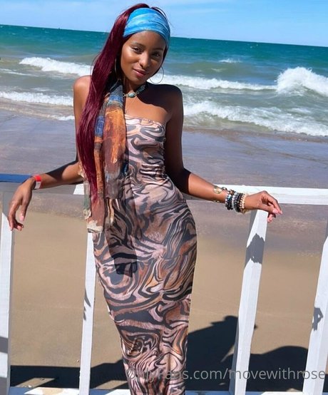 movewithrose modèle porno archive