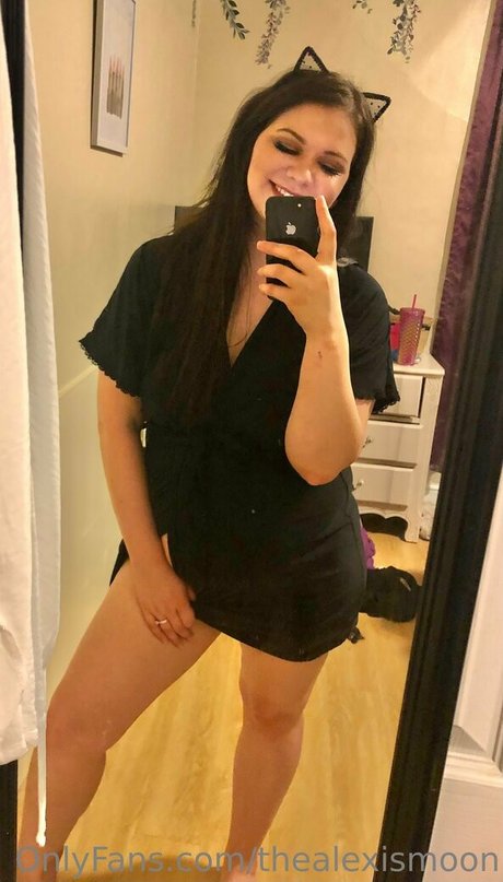 thealexismoon modèle adulte des photos