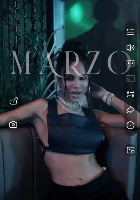 Natti Natasha star du porno de haute qualité des photos