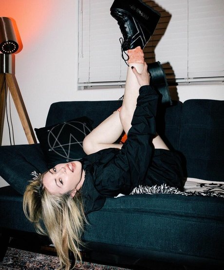 Alison Wonderland actrice porno images