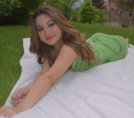 kaylielvin modèle de haute qualité photo