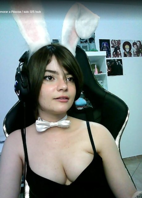 Lari Anjos modèle porno archive