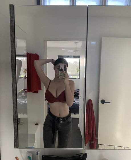 Carolyn Marcinkus modèle xxx archive