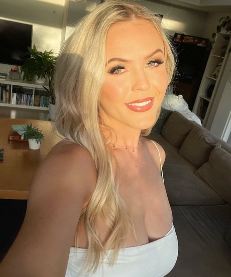 fellation mature uniquementfans chaud exclusif image