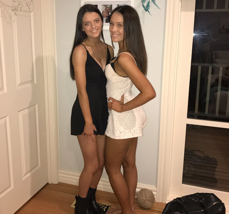 milf aux cheveux noirs onlyfans xxx jolie images