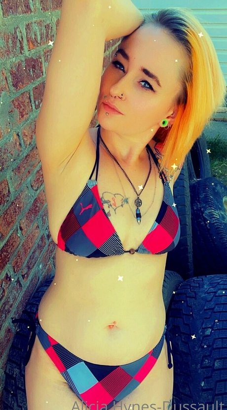 chaton potelé uniquementfans haut sexy archive