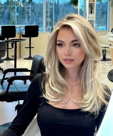 Rosalie Dupont modèle de sexe galerie