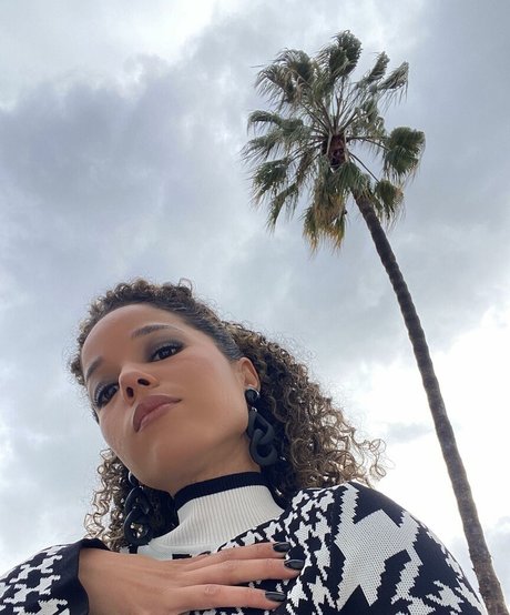 Alisha Wainwright actrice porno image