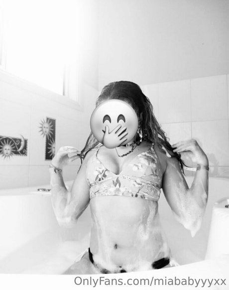 miababyyyxx modèle sympa photos