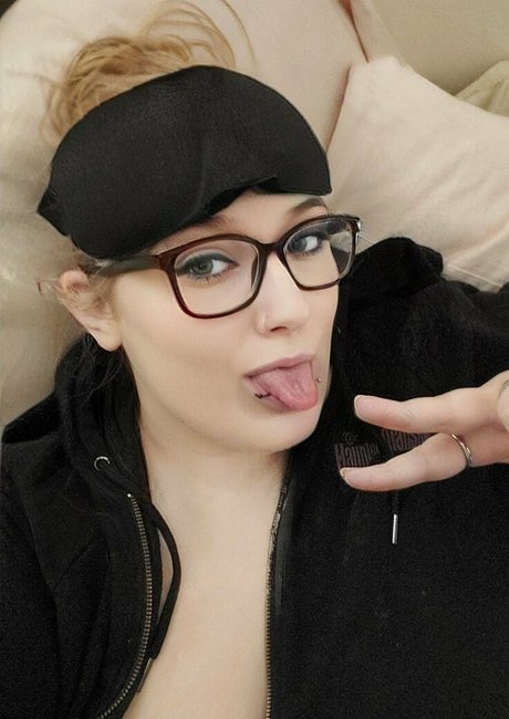 visage onlyfans assez pornographique galerie